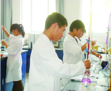 技术研�?.jpg 技术研�?.jpg